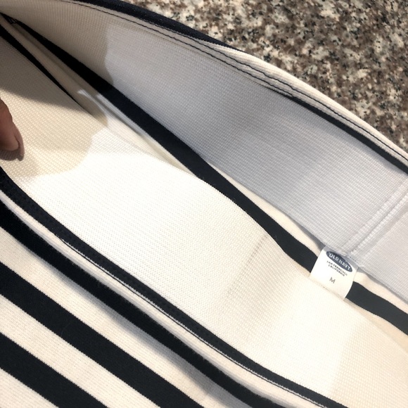 Sz M blue/white striped Old Navy skirt - Picture 4 of 4